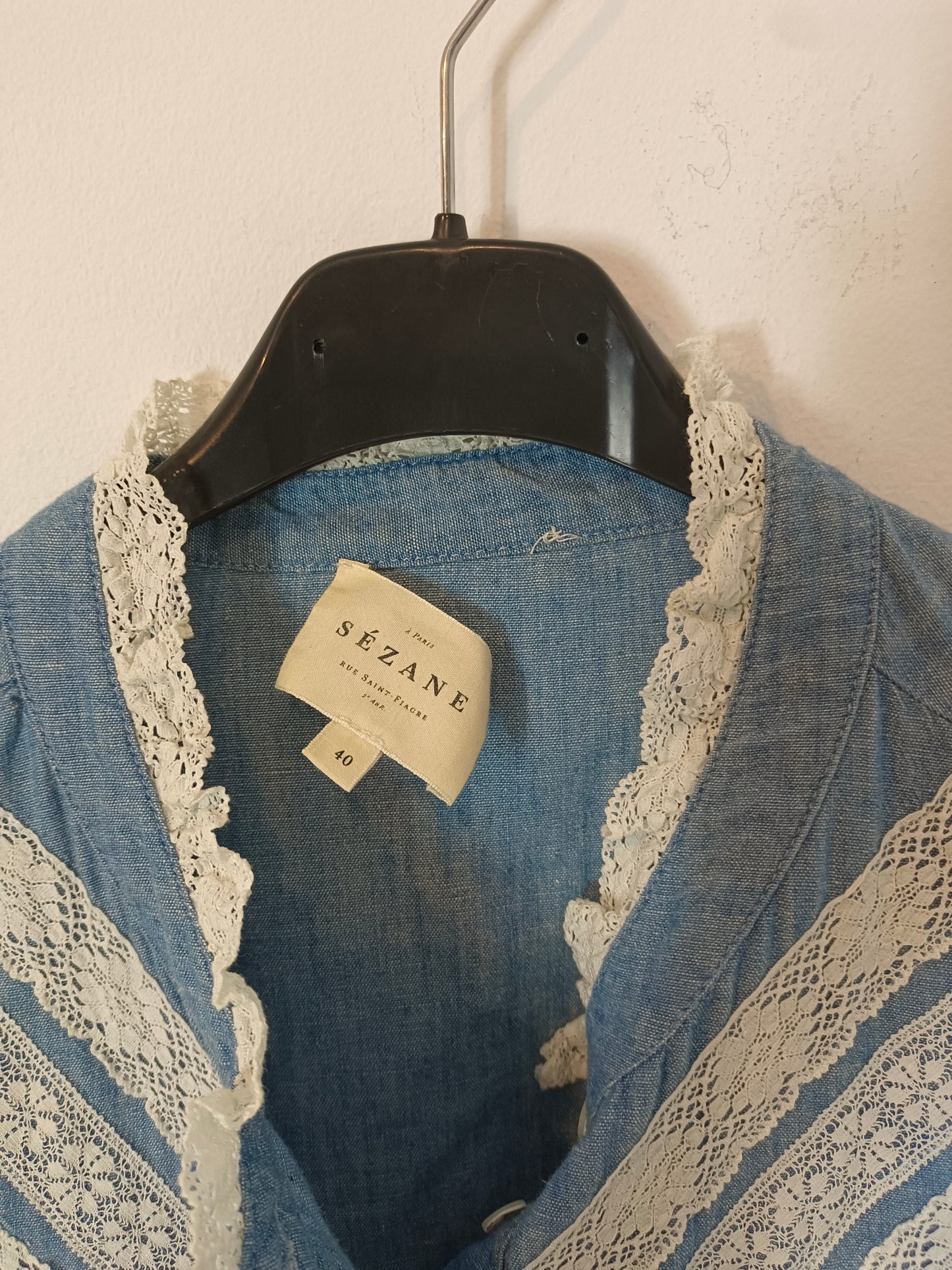 SEZANE. Blue blouse with lace detail, size 40