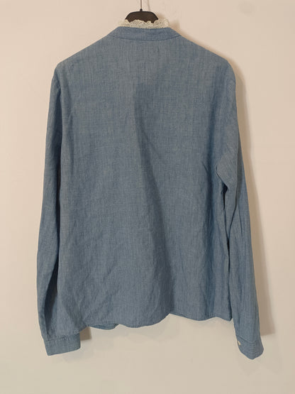 SEZANE. Blue blouse with lace detail, size 40