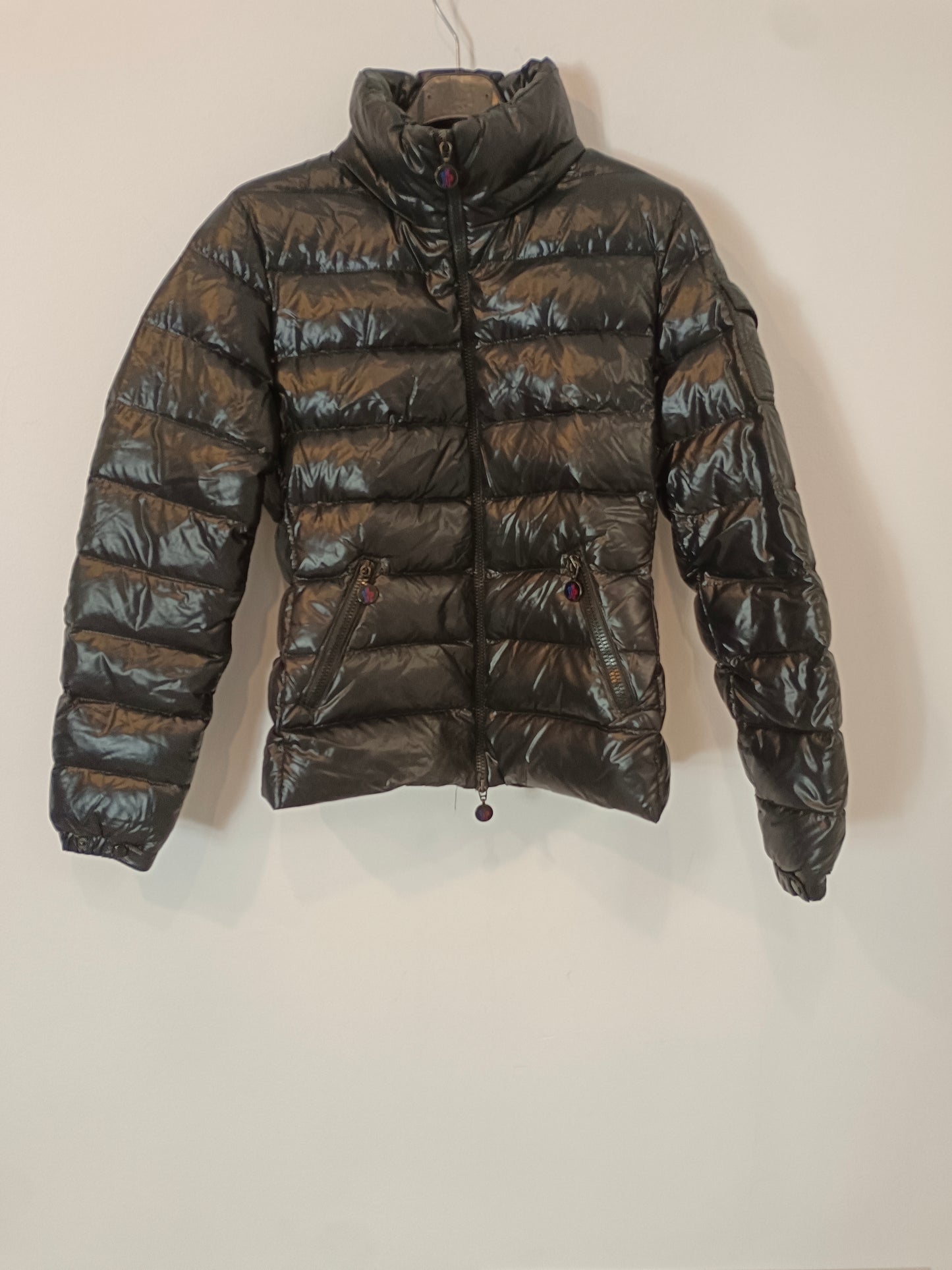 MONCLER. Plumas negro charol T.00(xs)