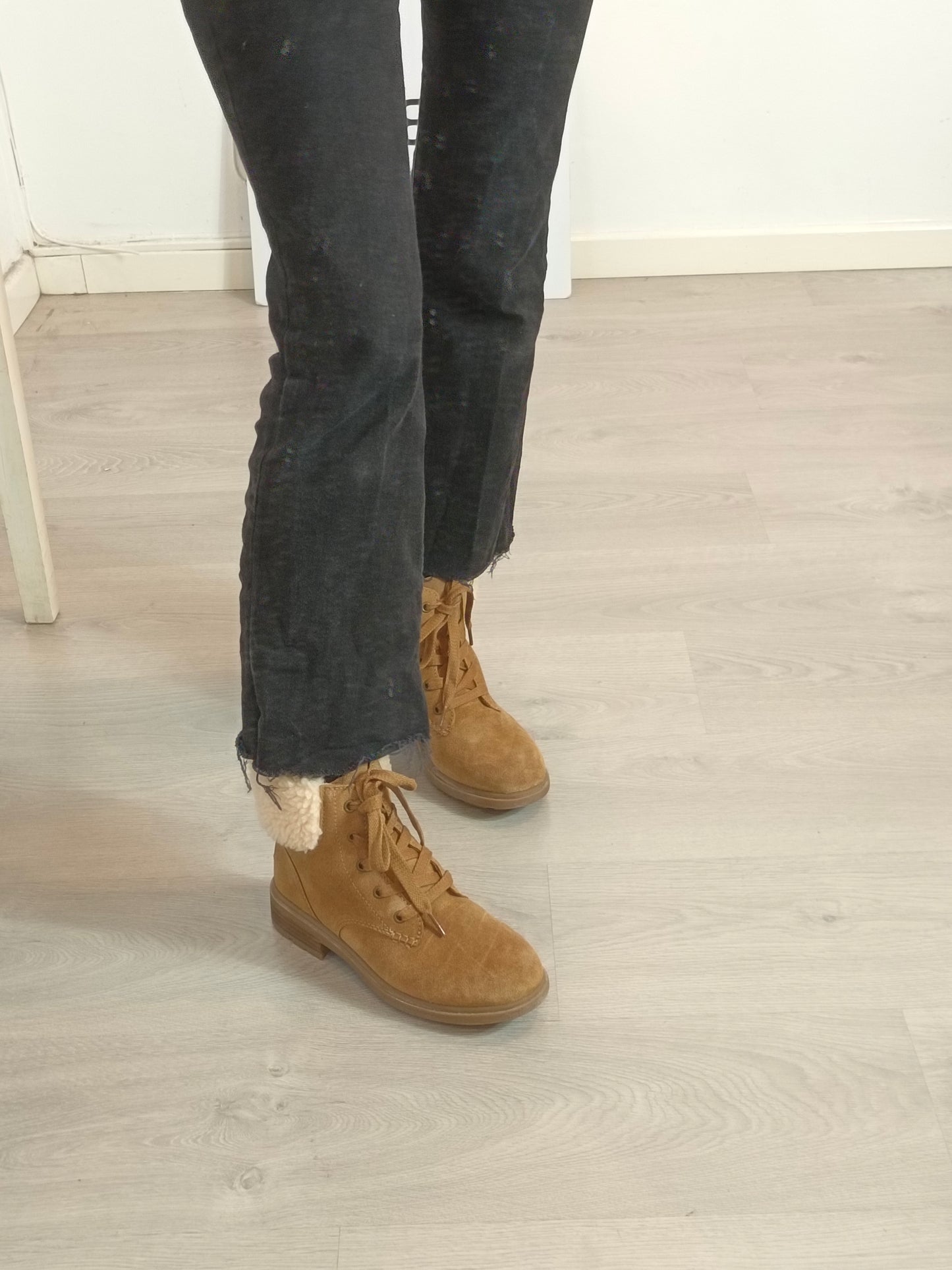 UGG.Botas camel piel borrego T.38