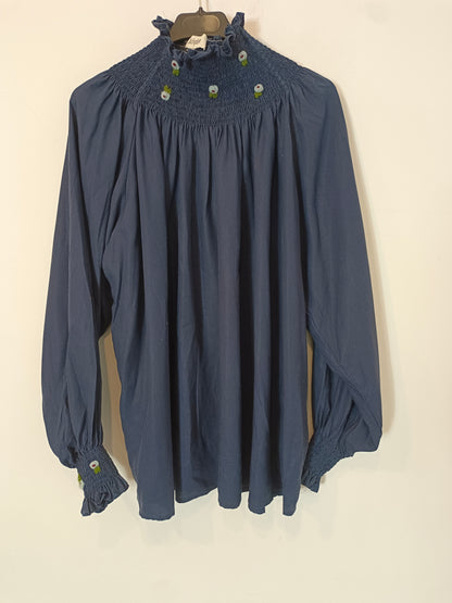 JOSEPHINE. Blusa azul cuello nido abeja T.xs