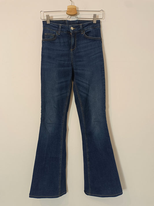 LIU.JO. Pantalón denim campana T.26(34)