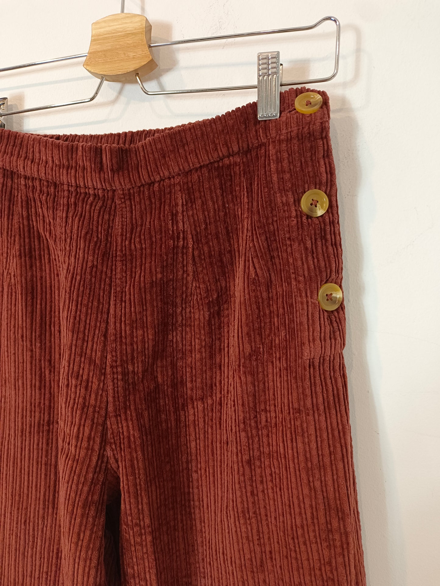 LOUISE MISHA. Pantalón pana teja T.36