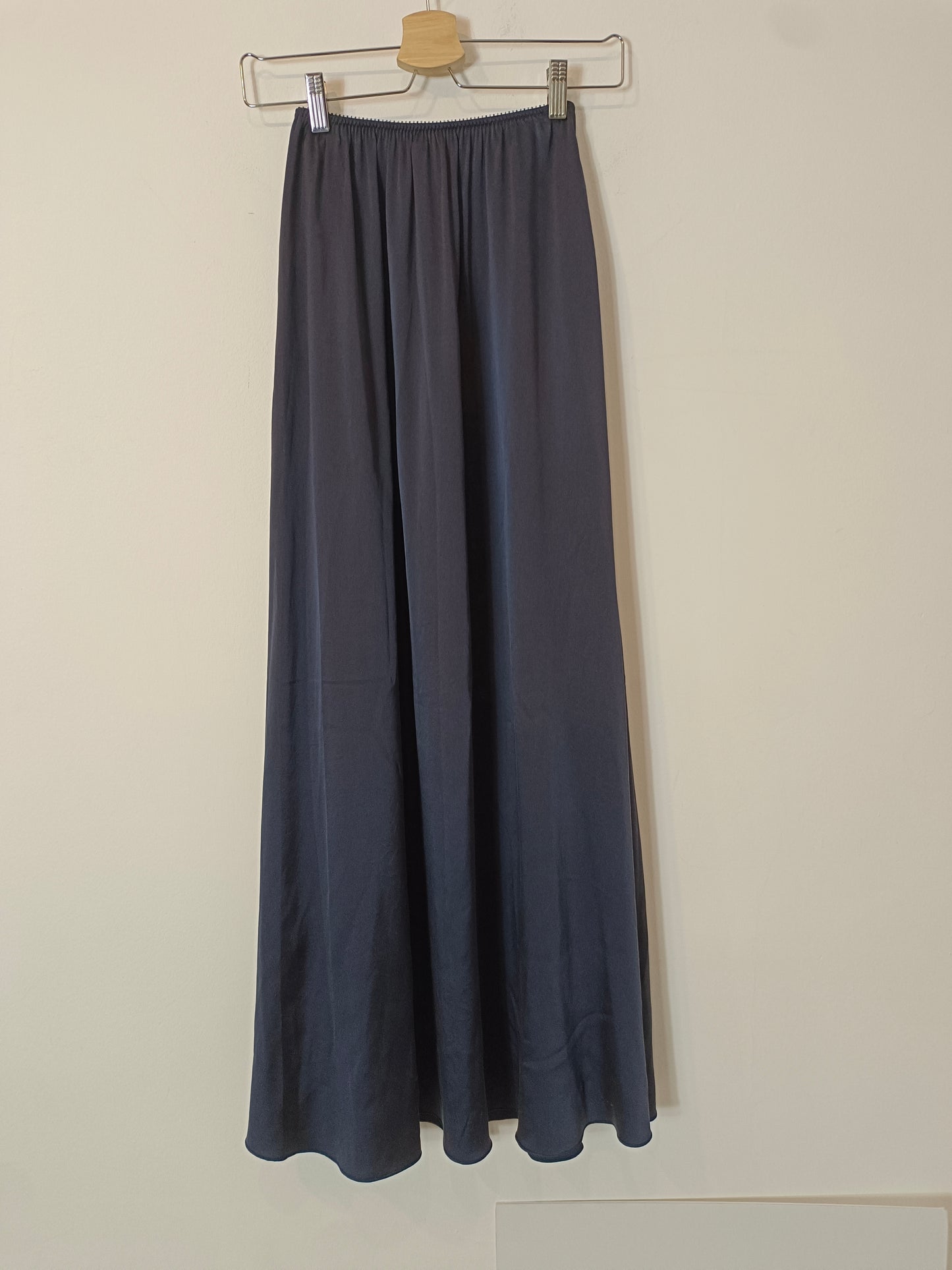 TCN. Falda larga azul seda T.xs