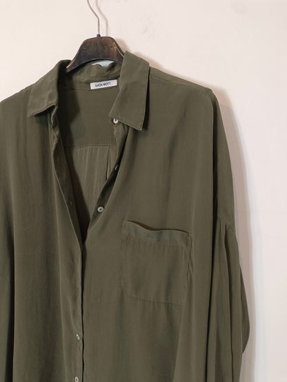 SHON MOTT. Blusa verde seda Tu(M/L)
