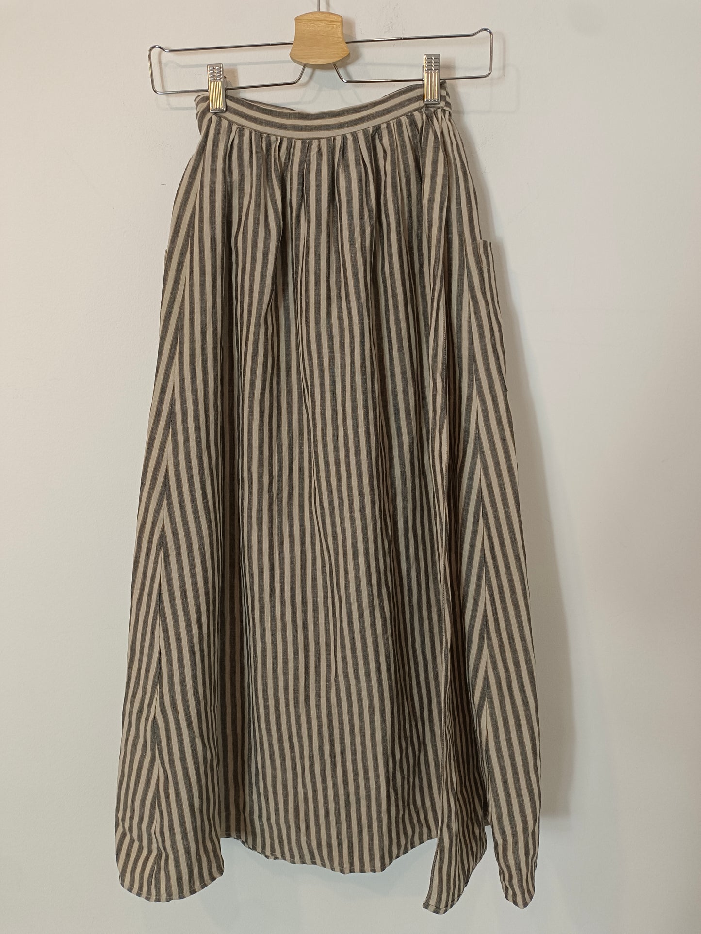 CORTANA. Falda midi lino rayas T.36