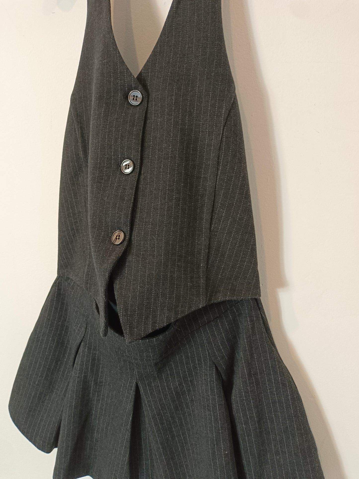 zara grey pinstripe dress ZARA GREY PINSTRIPE FAUX LEATHER PEPLUM PENCIL DRESS SIZE SMALL