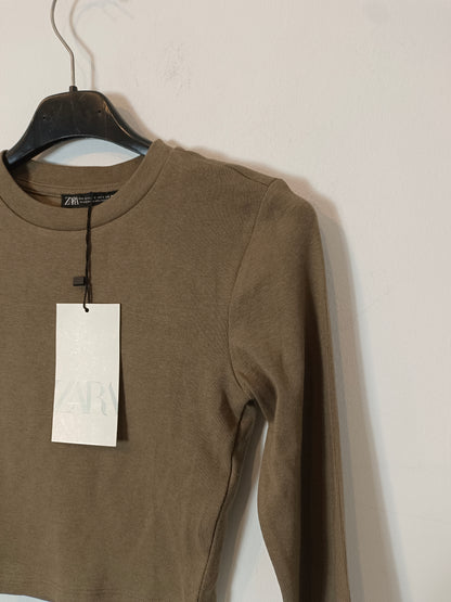 ZARA. Top marrón elástico. T S