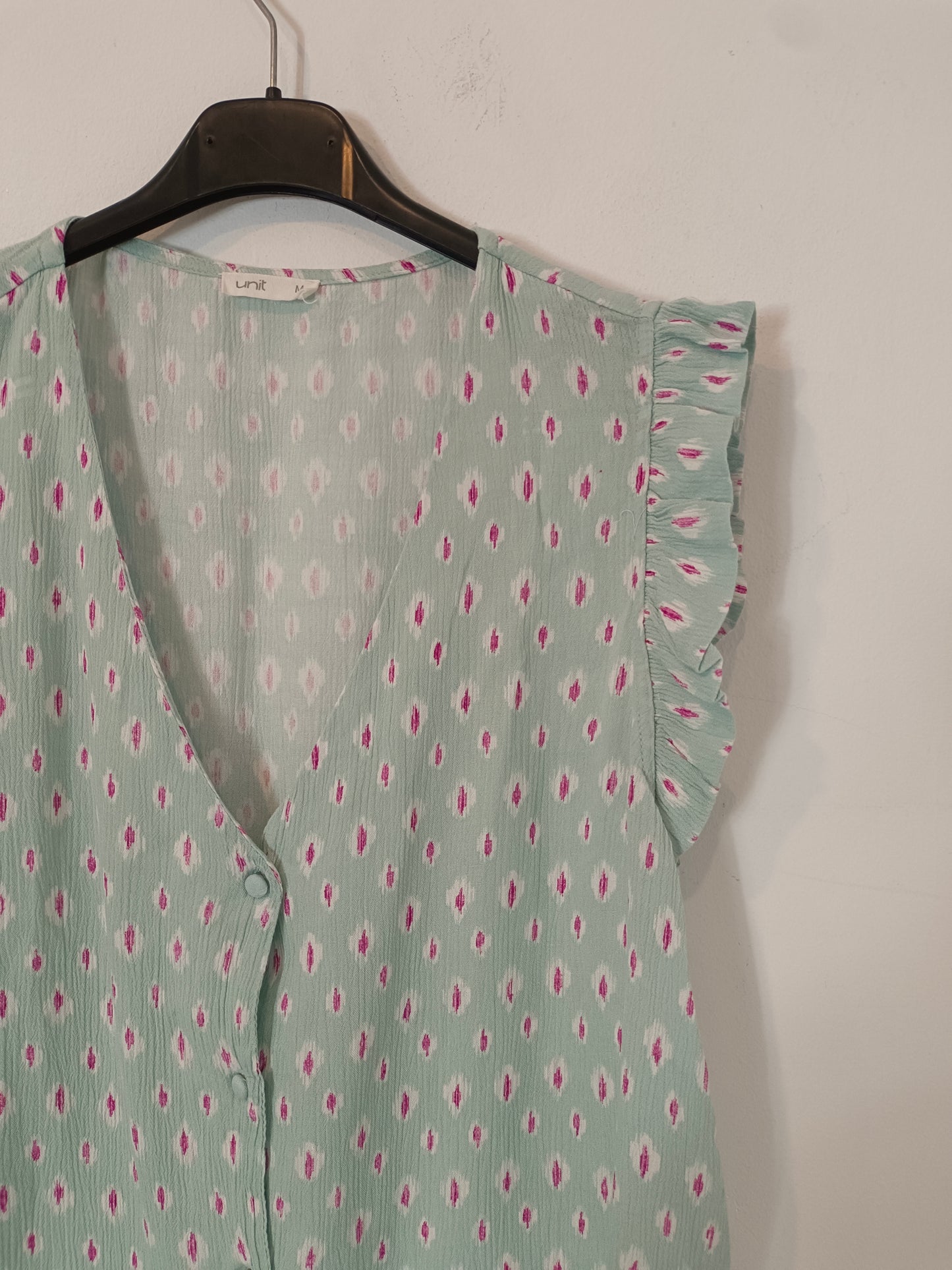 UNIT. Green top details Tm