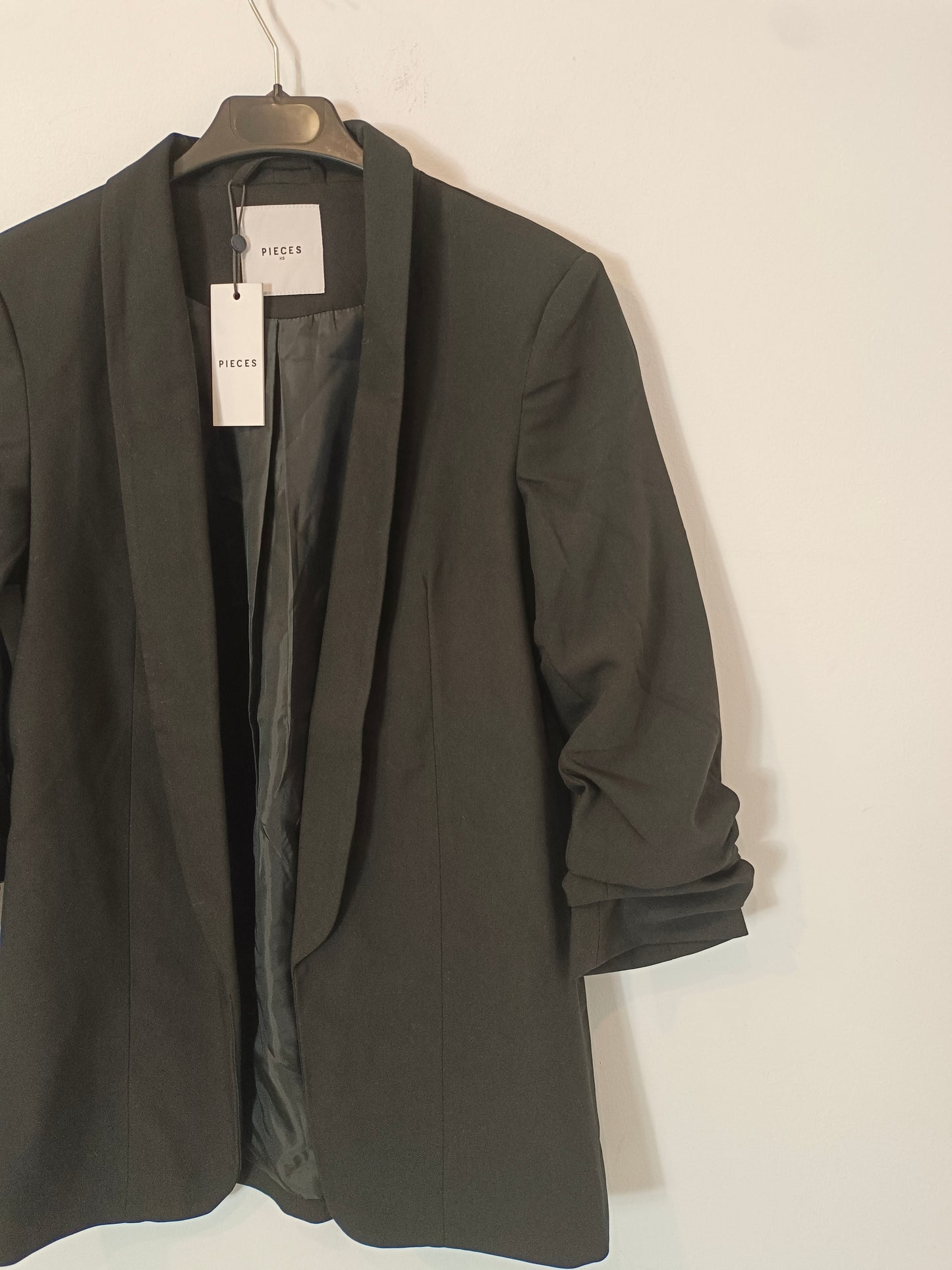 PIECE. Blazer negra básica T.xs