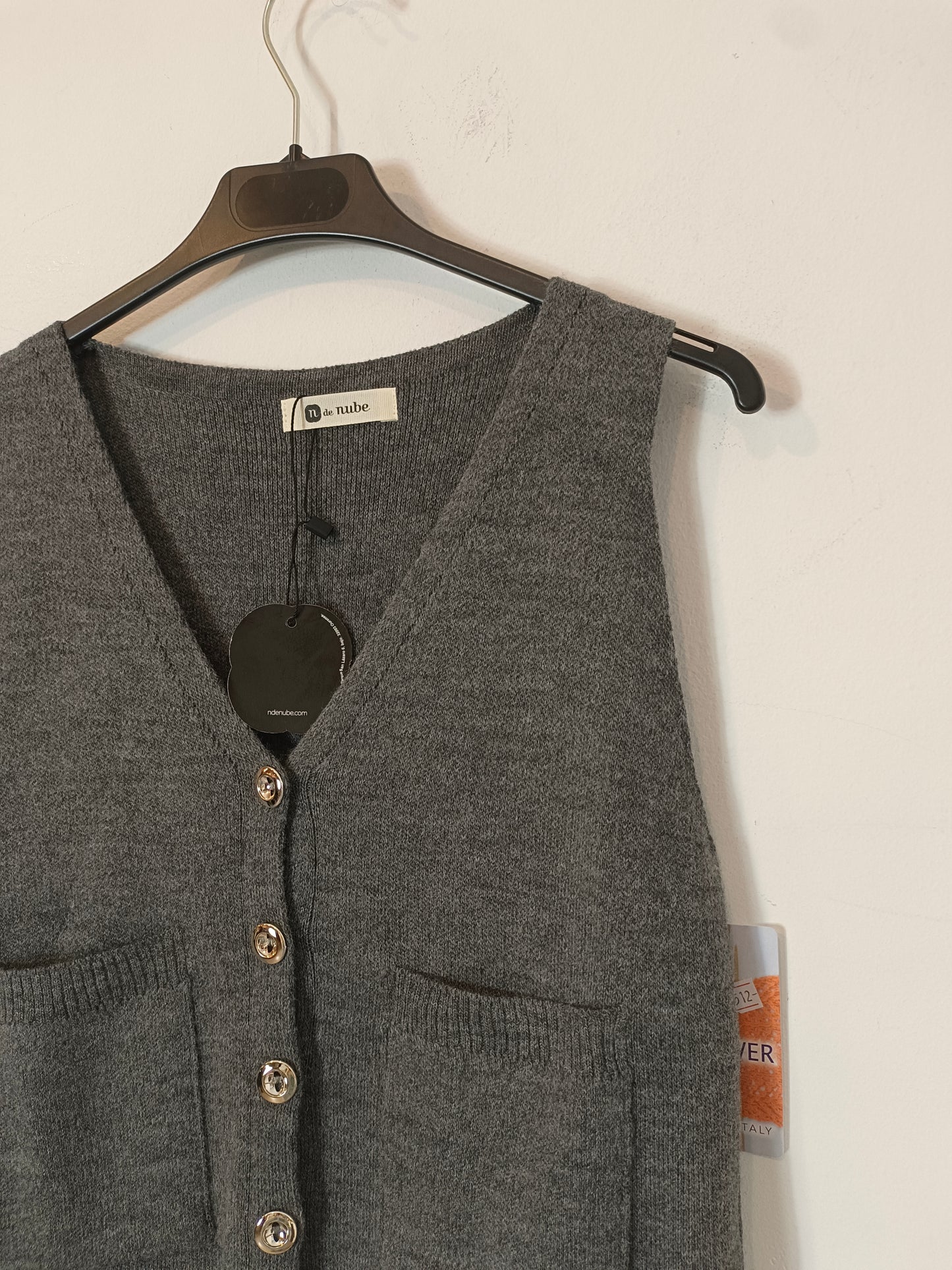 N DE NUBE. Total look gris punto  T.xs/s