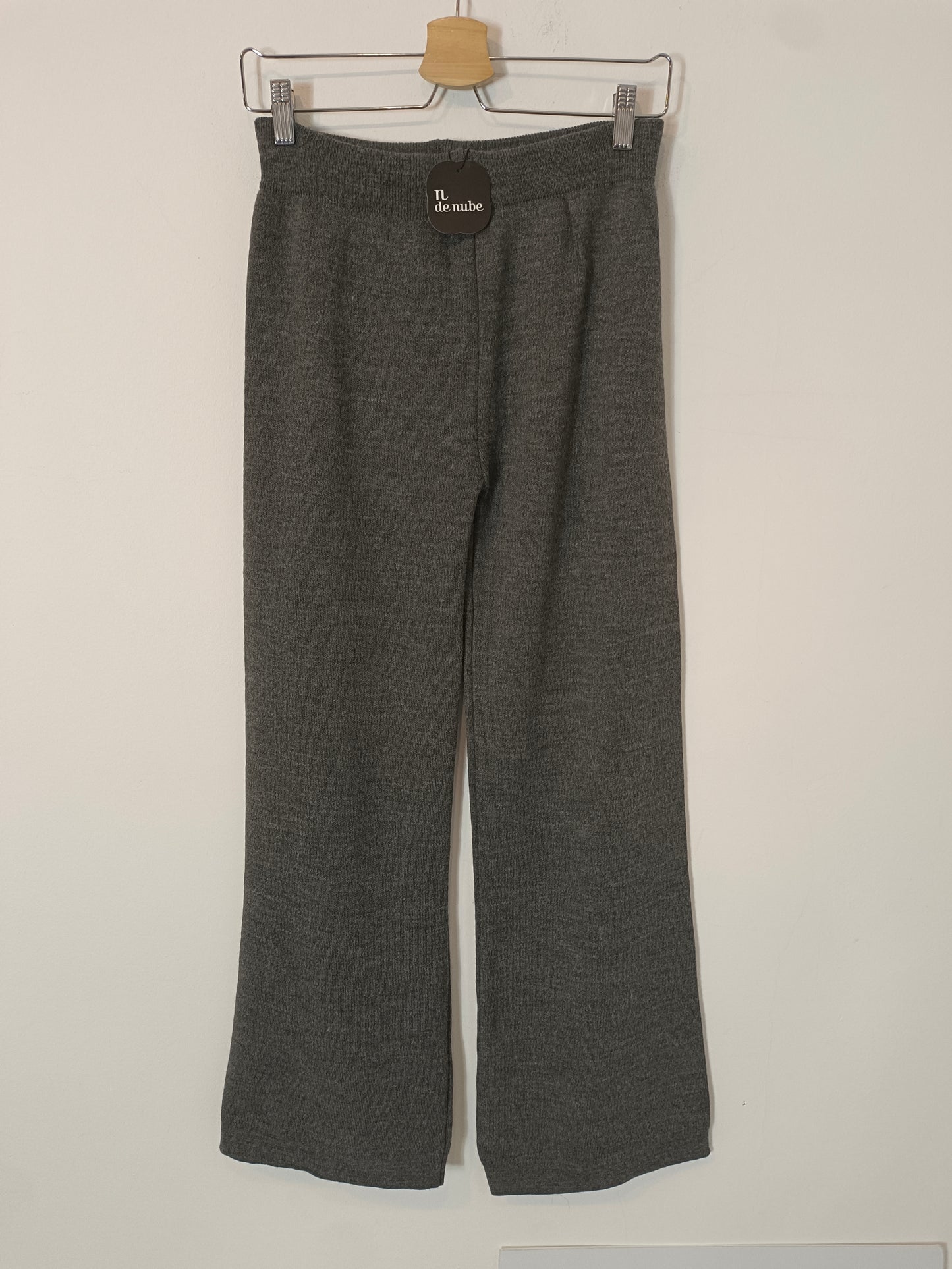 N DE NUBE. Total look gris punto  T.xs/s