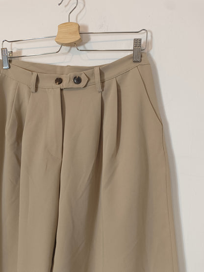 WIYA. Pantalón beige pinzas T.l