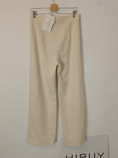 WHITE&ONE. Pantalón beige pinzas T.42