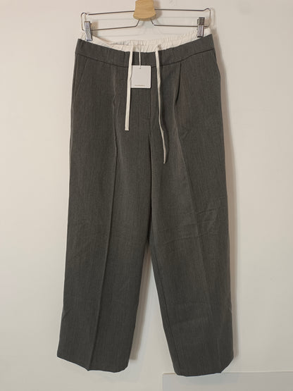 CARLOTA&CO. Pantalón gris cintura blanca T.l