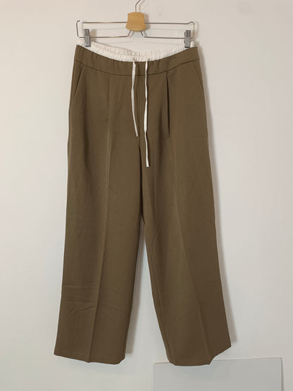 CARLOTA&CO. Pantalón caqui cintura blanca T.l