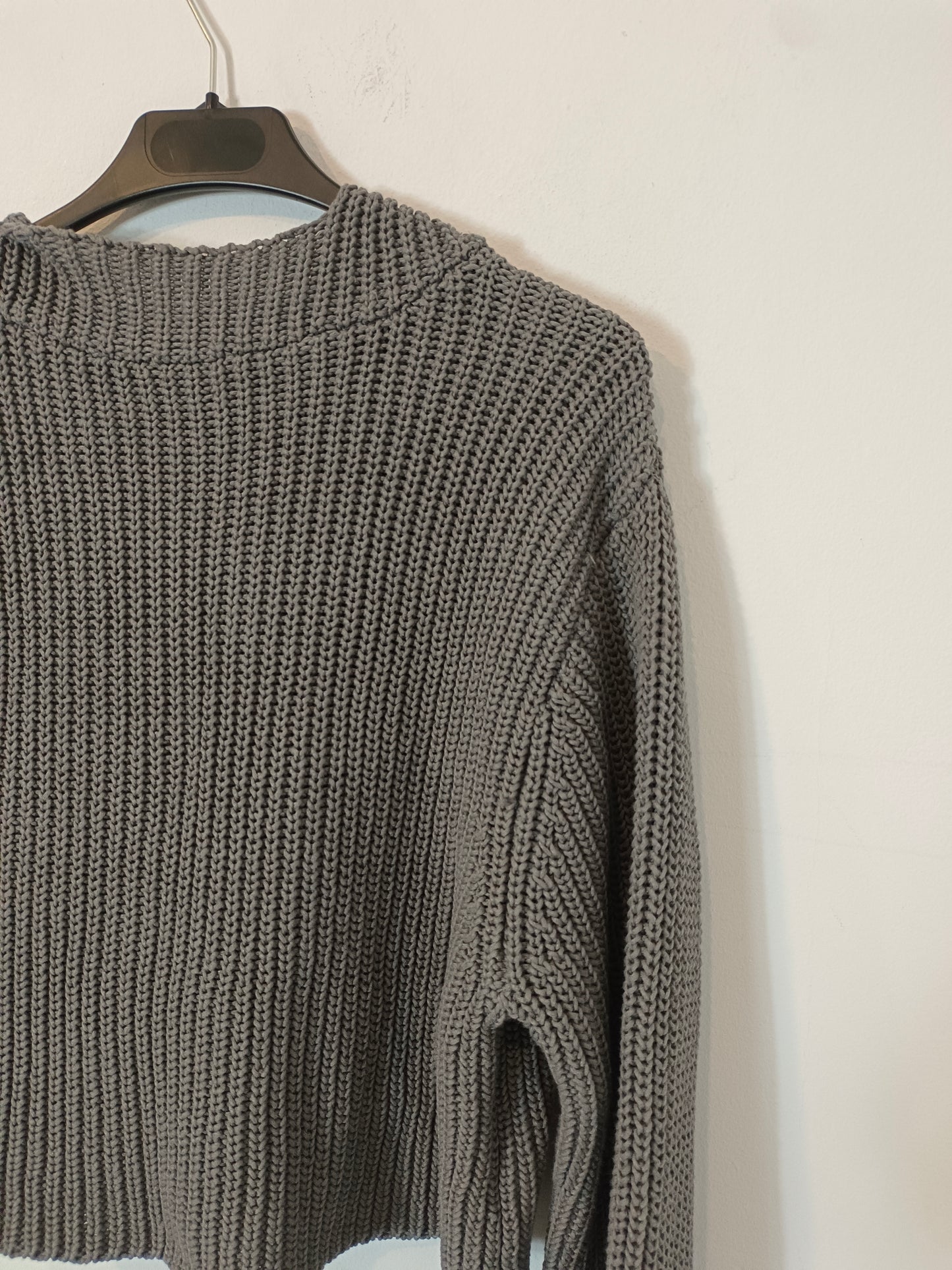 NA-KD. jersey gris capucha T.s