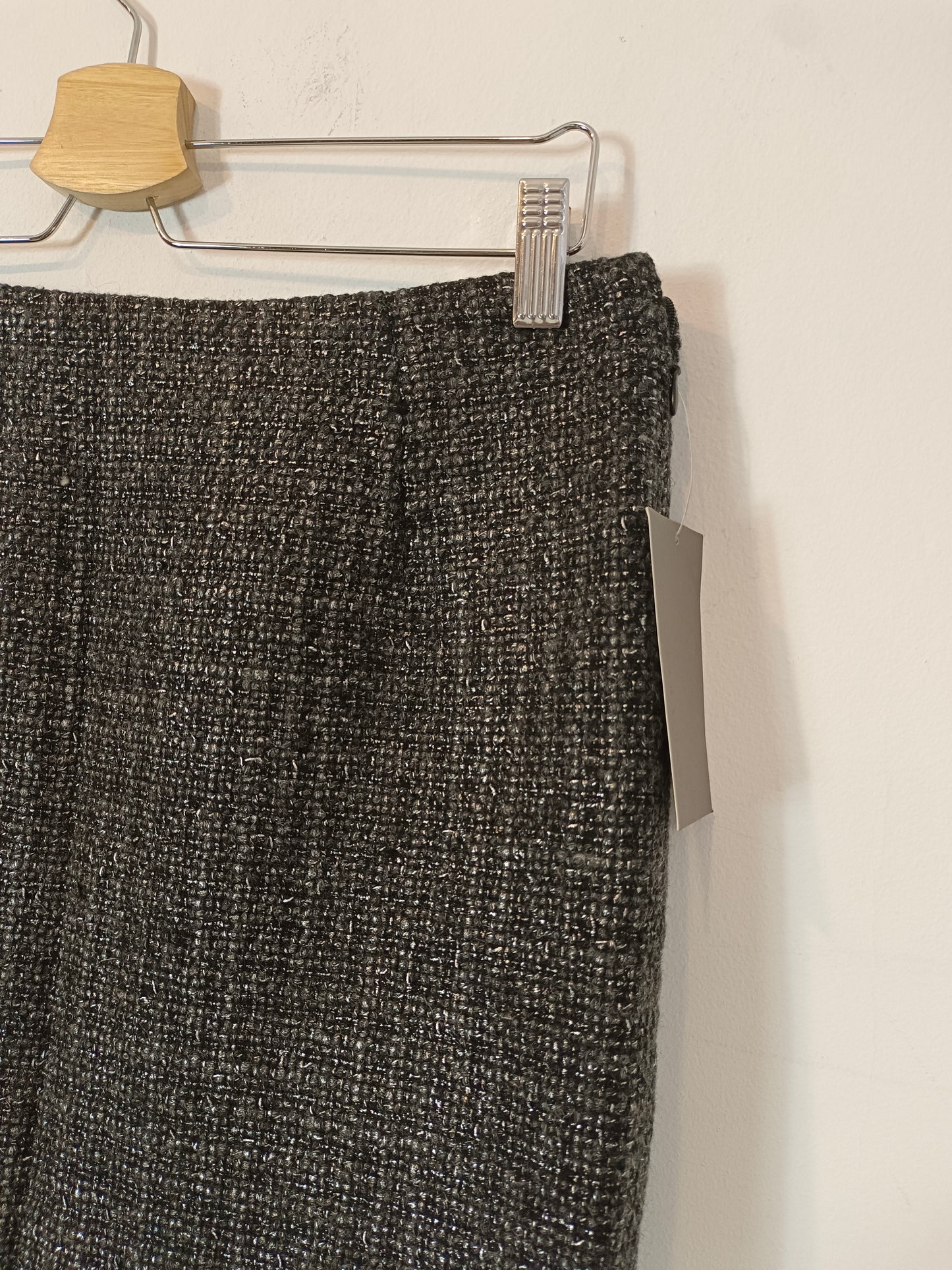 ZARA. Tweed skirt in grey tones Tm