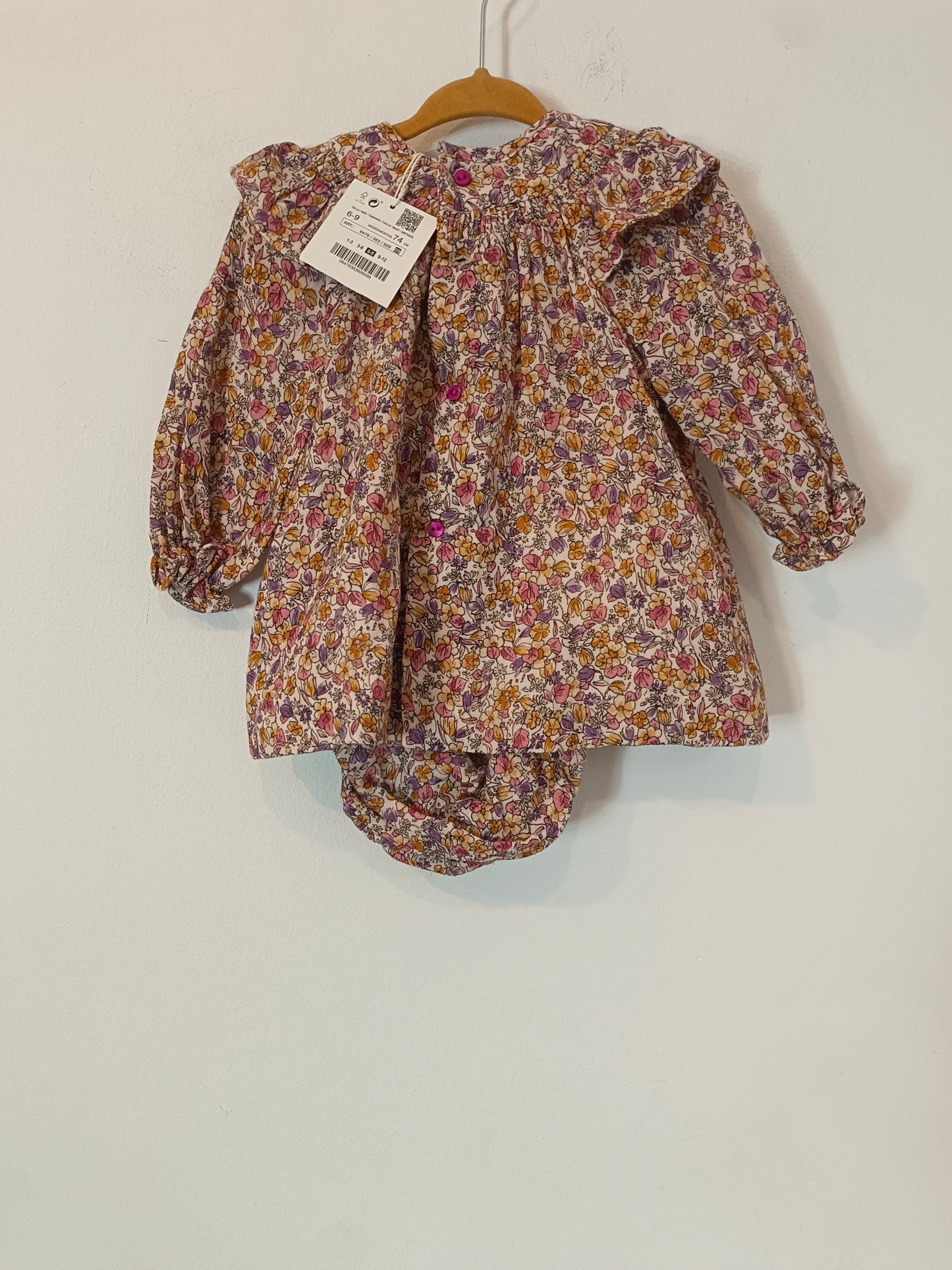 ZARA. Beige floral dress, size 6-9 months