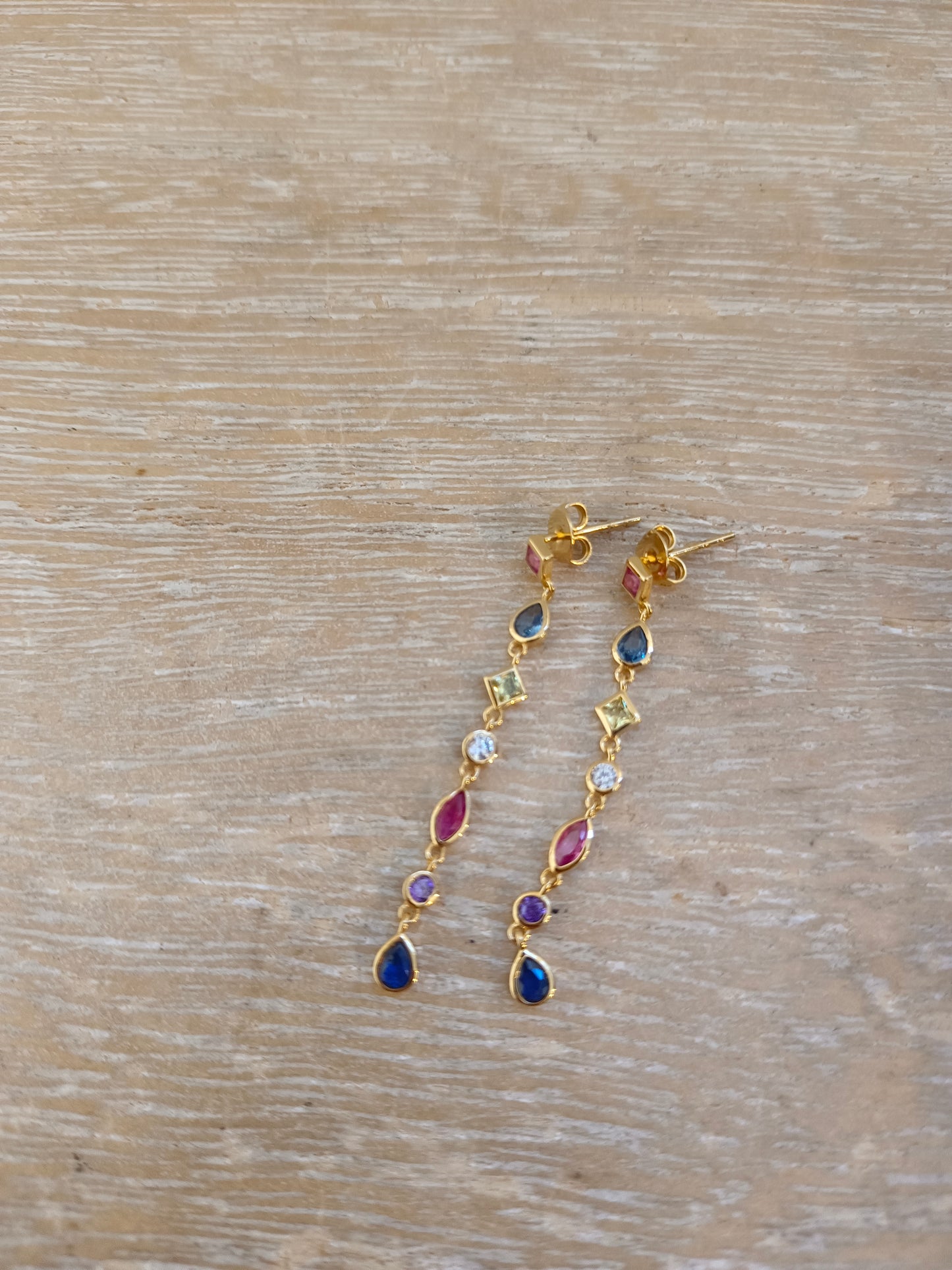 AGATHA. Long colorful earrings