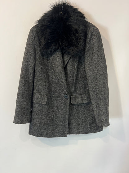 ZARA. Abrigo gris espiga