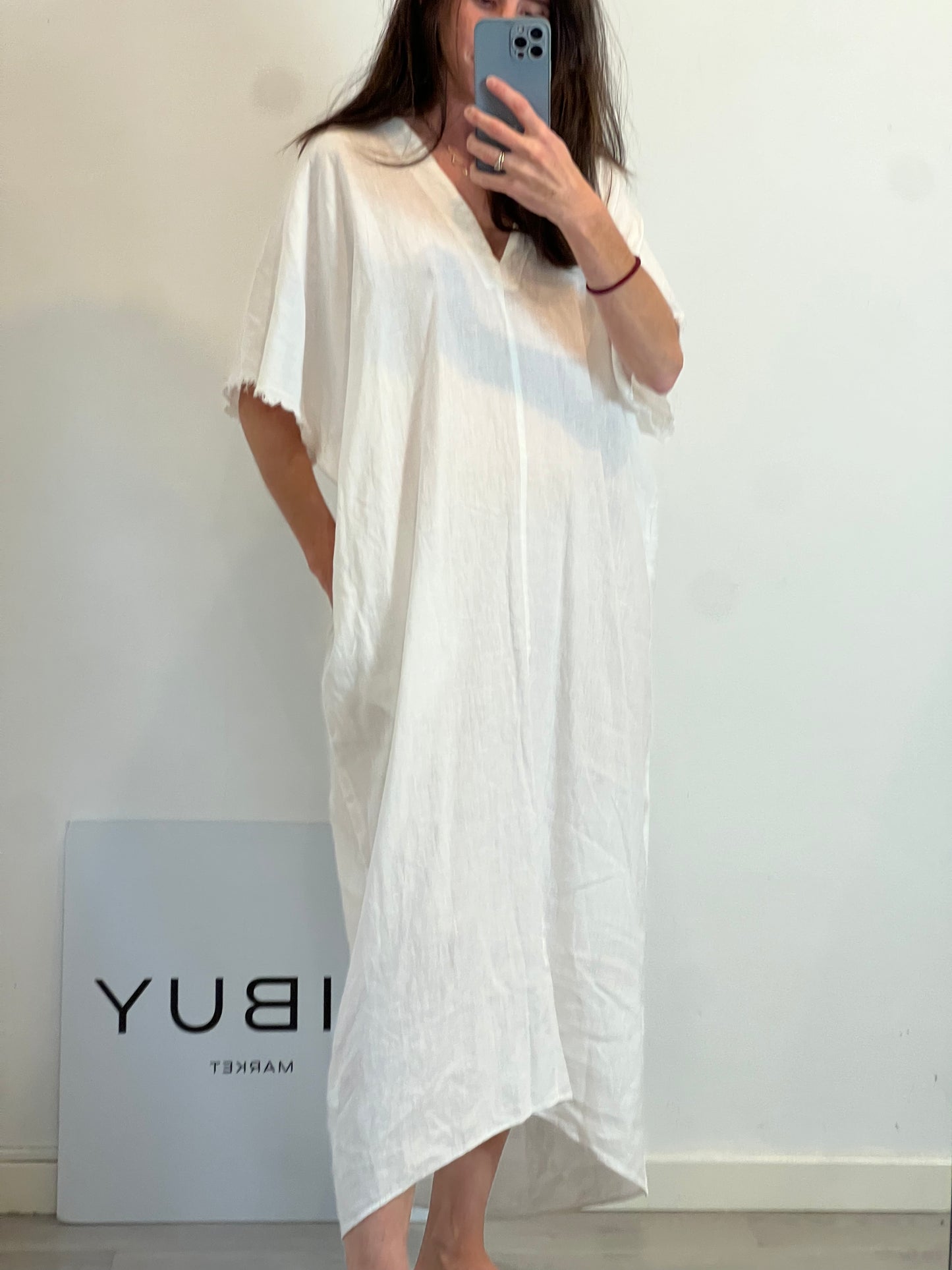 ZARA. Vestido blanco lino estilo túnica