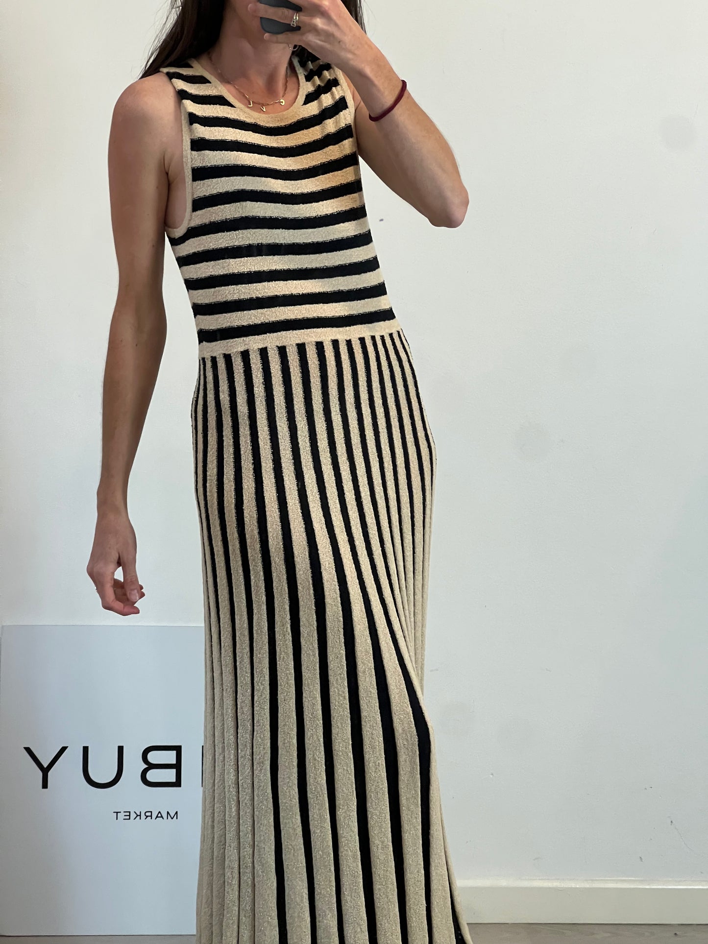 ZARA. Vestido largo textura rayas