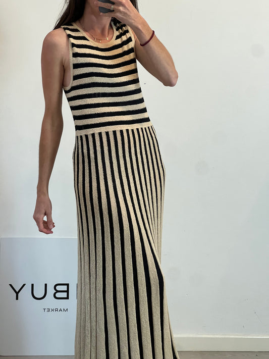 ZARA. Vestido largo textura rayas