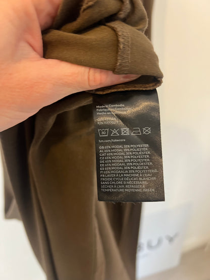 H&amp;M. Long brown dress Ts