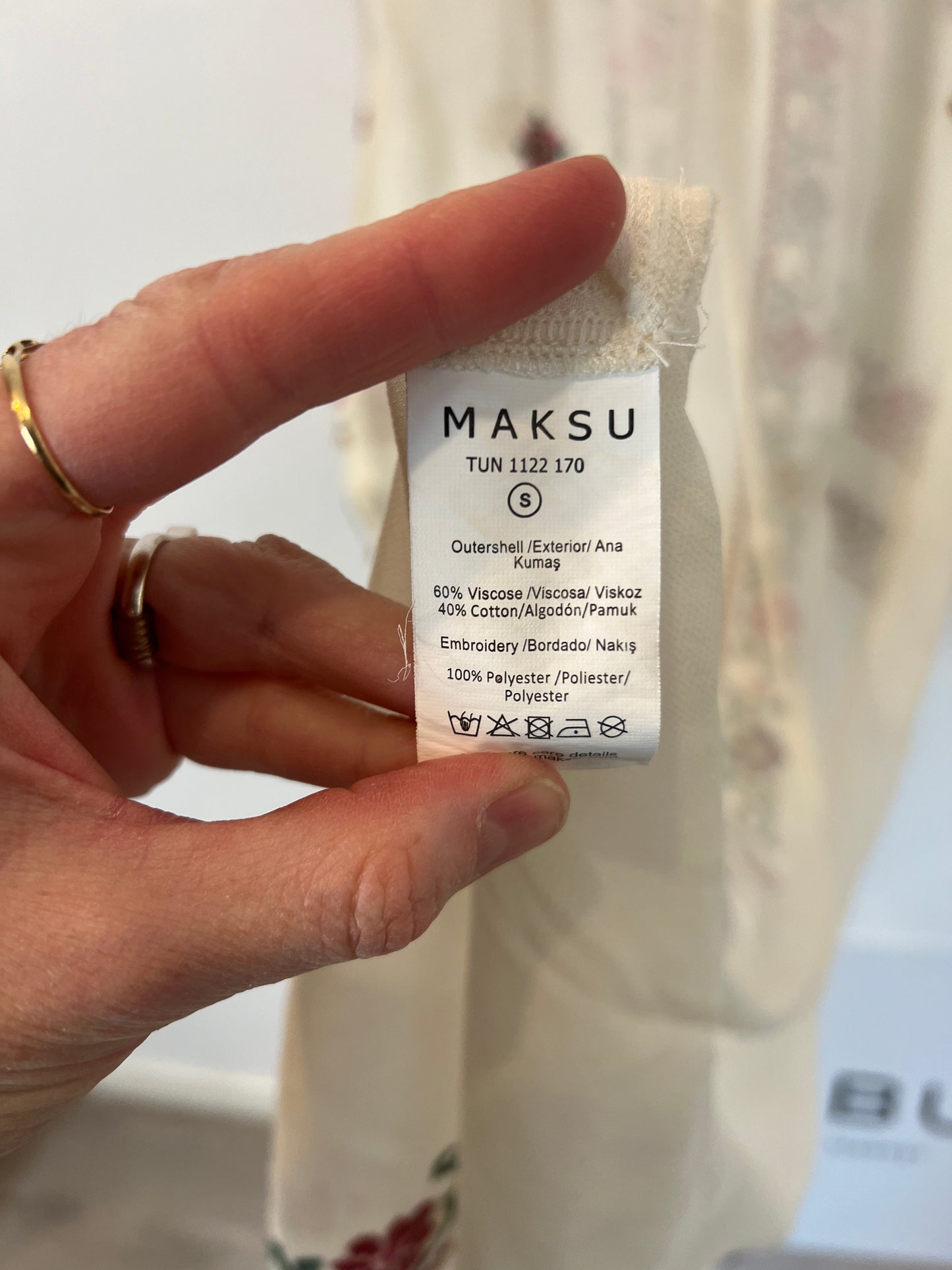 MAKSU. Beige floral Ts dress