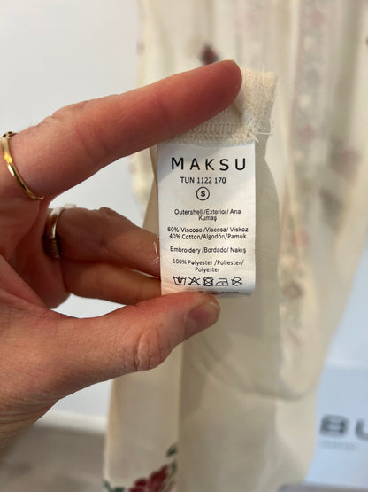 MAKSU. Beige floral Ts dress