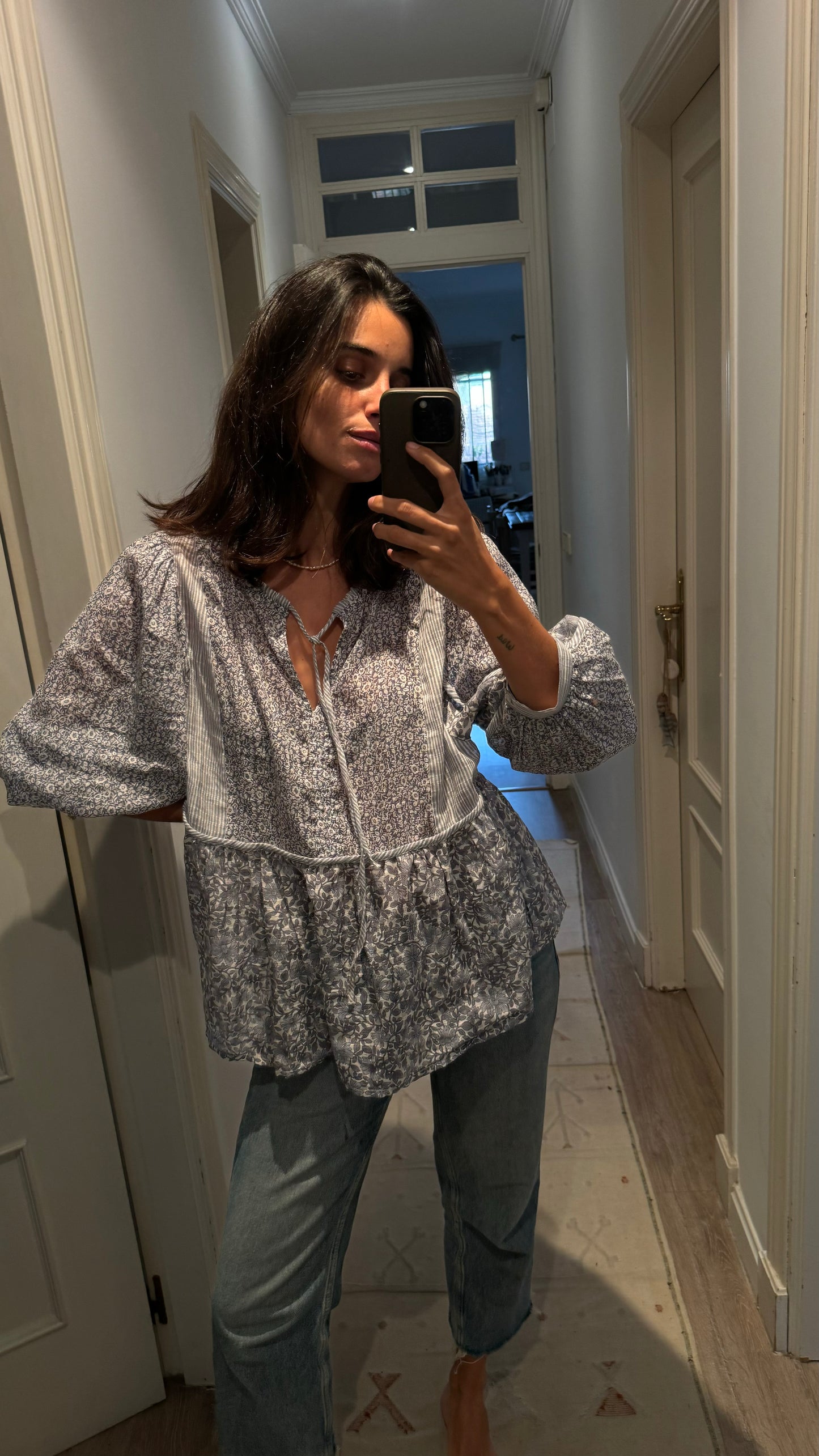 Blue floral flowing blouse Ts