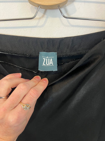 ZUA. Black satin skirt Your(s)