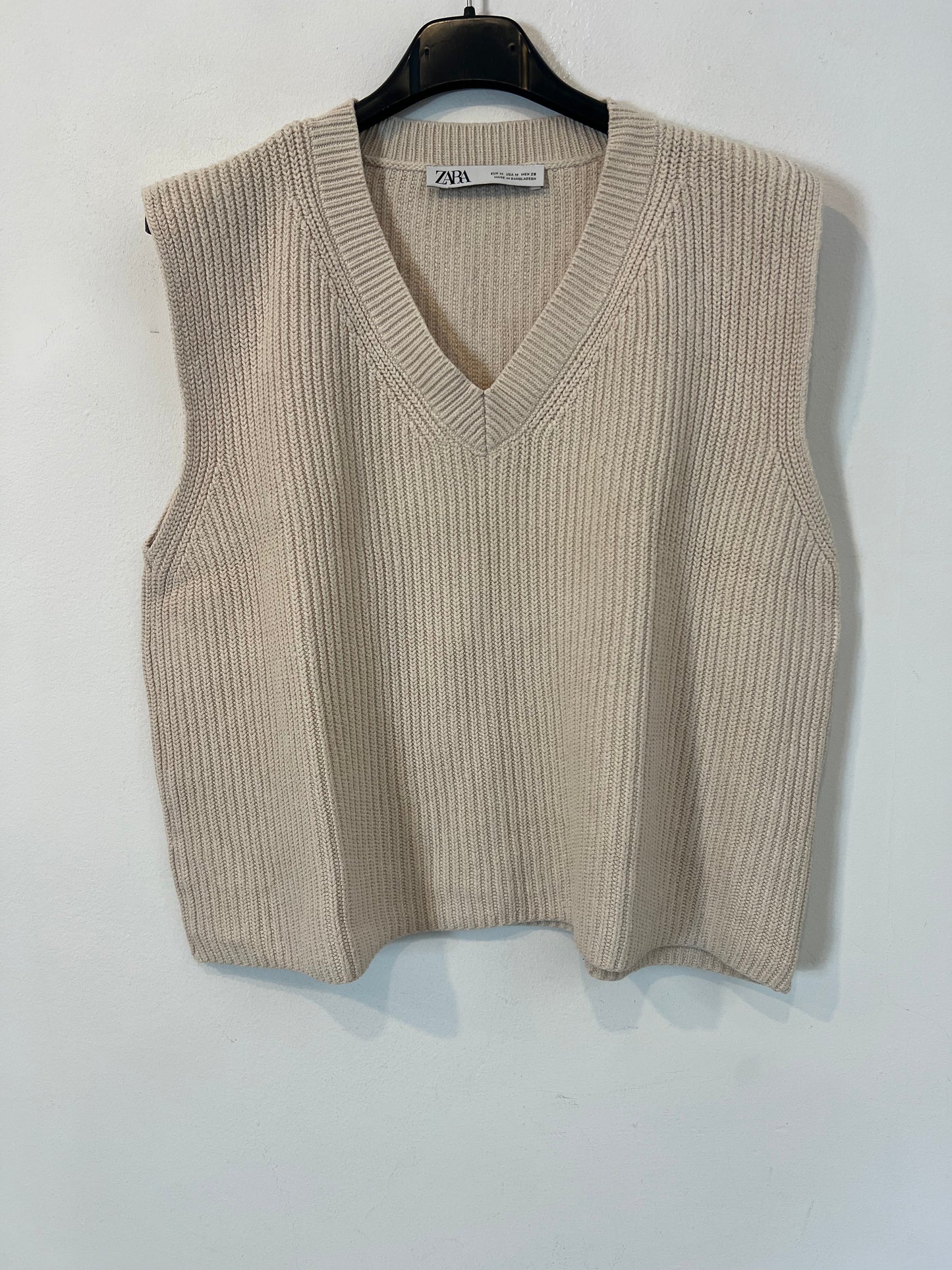 ZARA. Beige knit top Tm