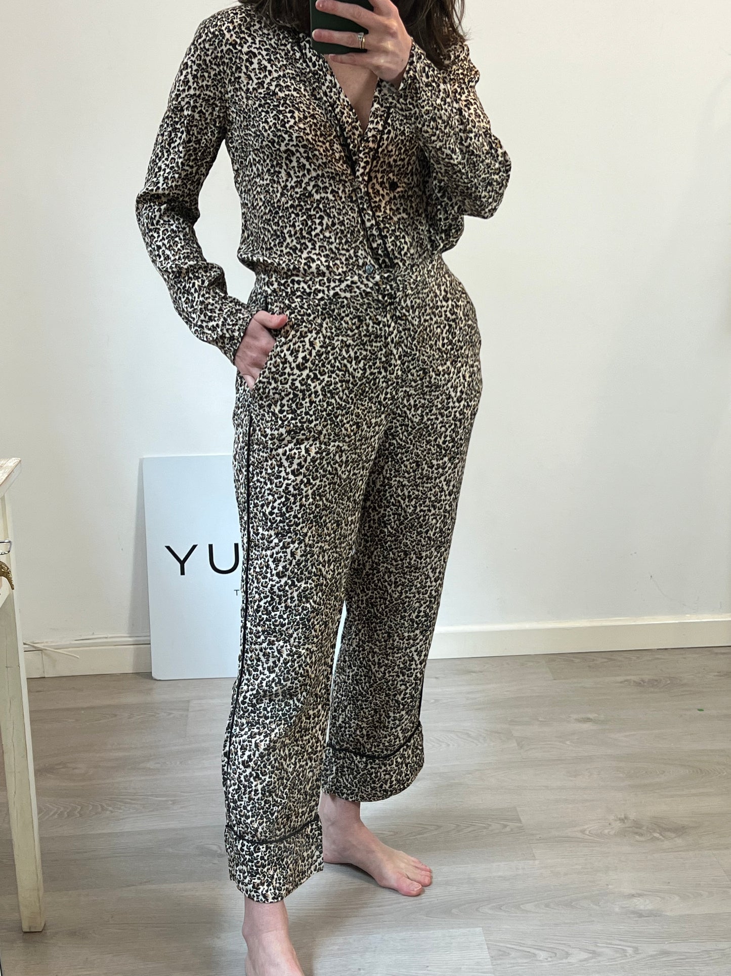 SCALPERS. total look fluid print T.38 (Tara)