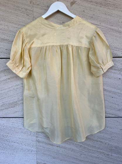 MASSCOB.  Blusa amarilla seda T.s