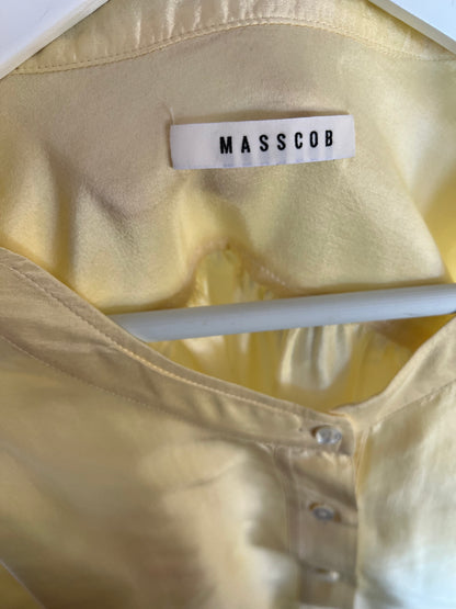 MASSCOB.  Blusa amarilla seda T.s