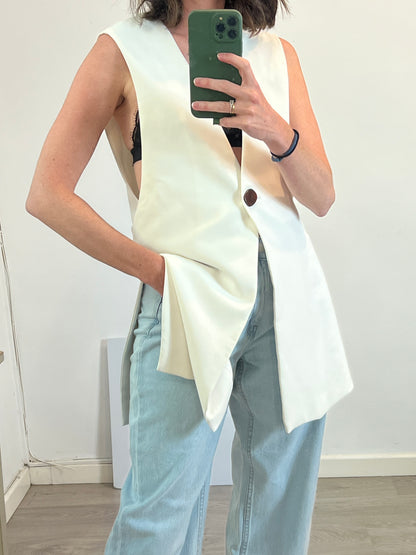 ZARA. Chaleco blanco botón  T.xs