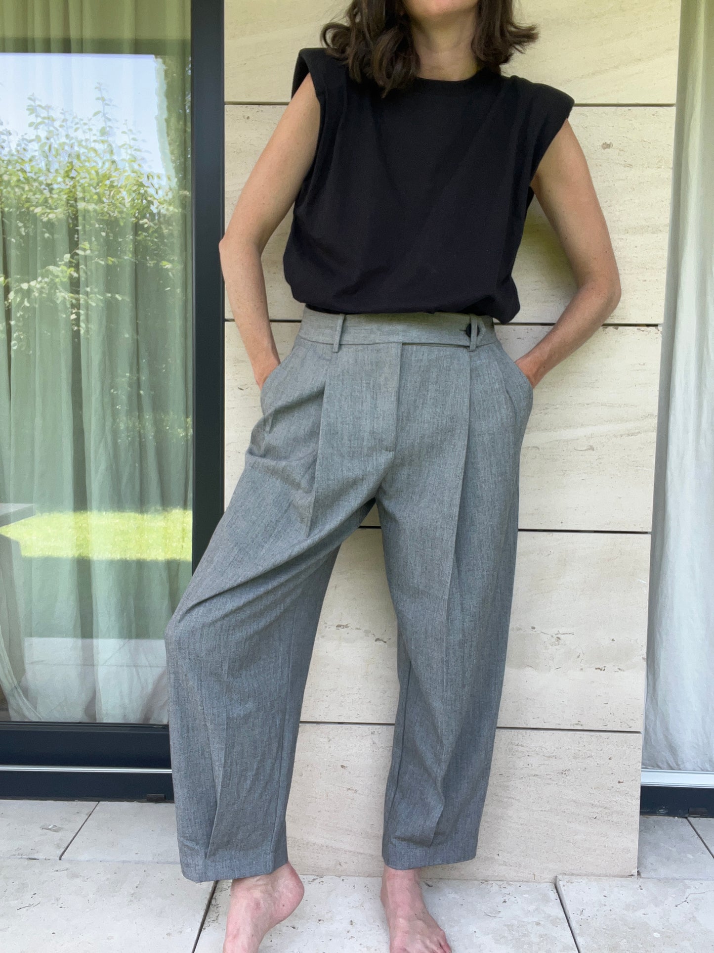 ZARA. Grey pleated trousers, size 36
