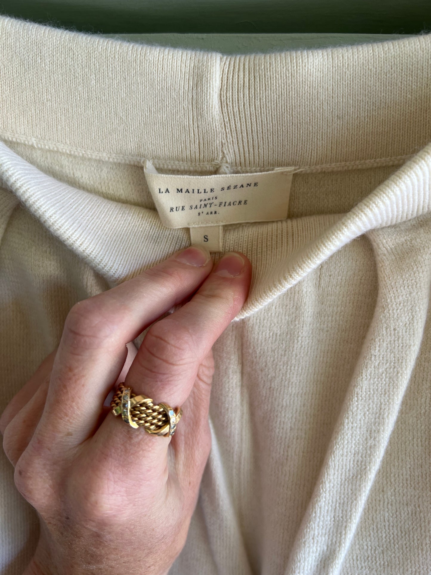 SEZANE.pantalon punto beige T.s