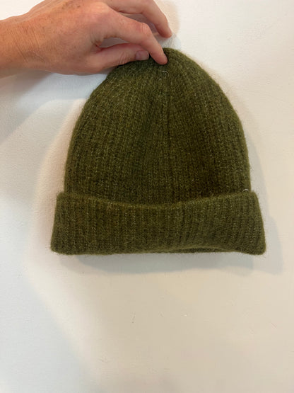 SEZANE. gorro lana verde