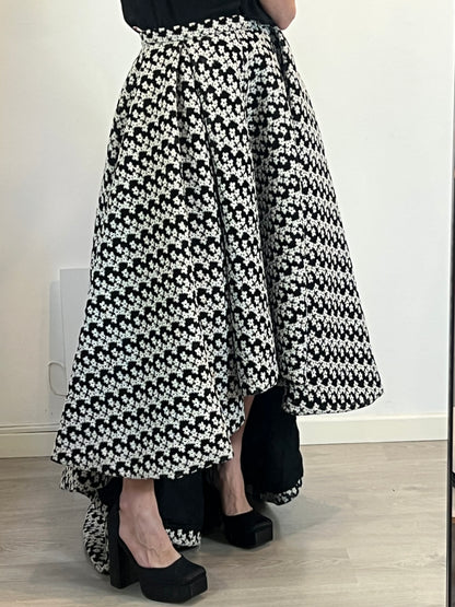DOLORES PROMESAS. Asymmetrical skirt size 40