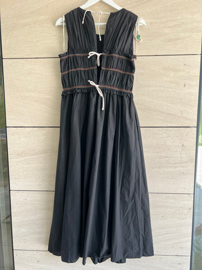 OTRAS. Vestido negro costuras T.u(s)