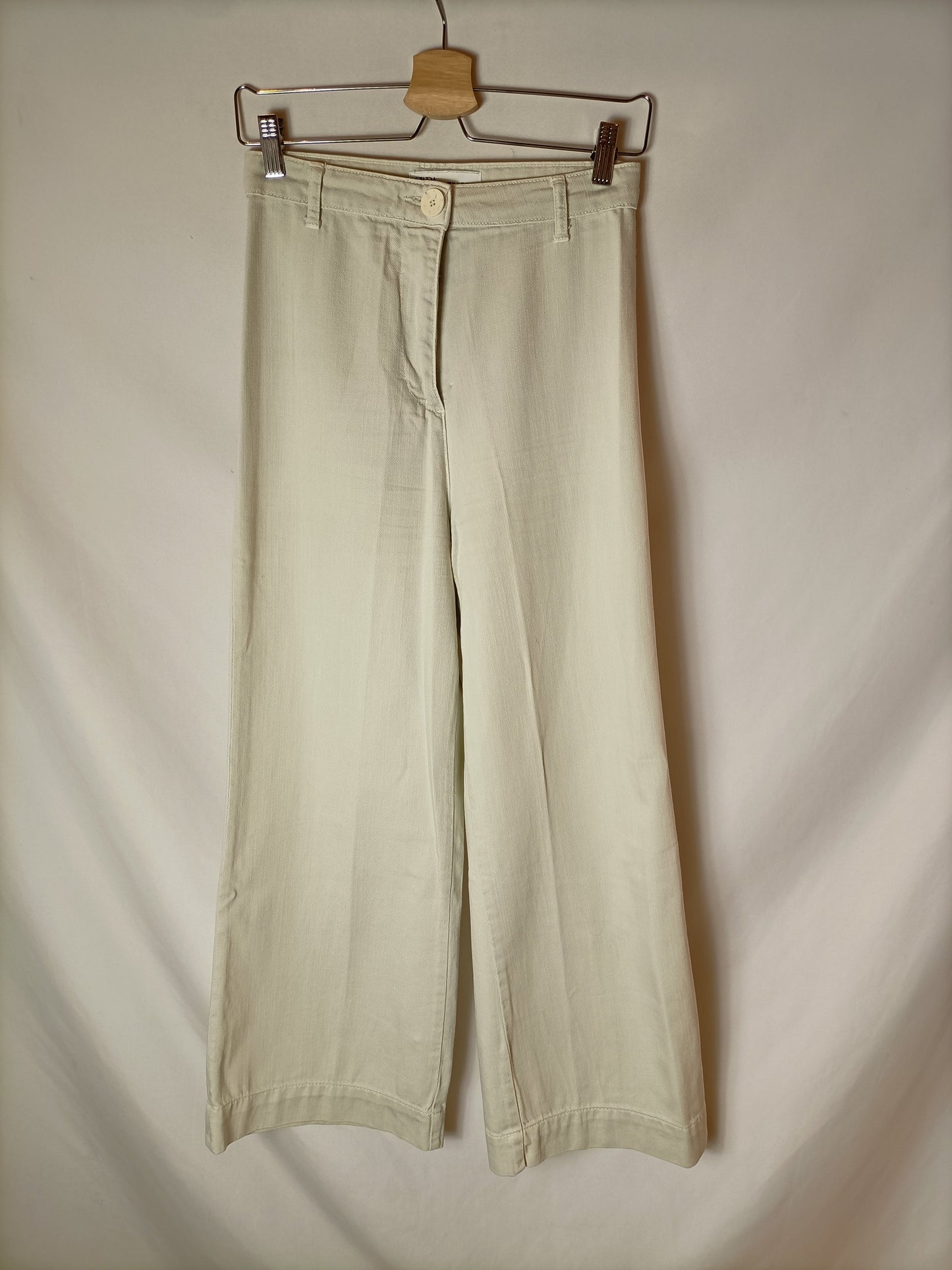 ZARA. Pantalón culotte beige piedra. T 34