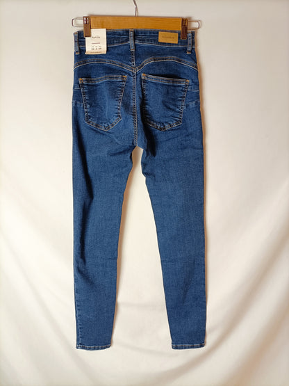 PULL&amp;BEAR. Skinny jeans. Size 34