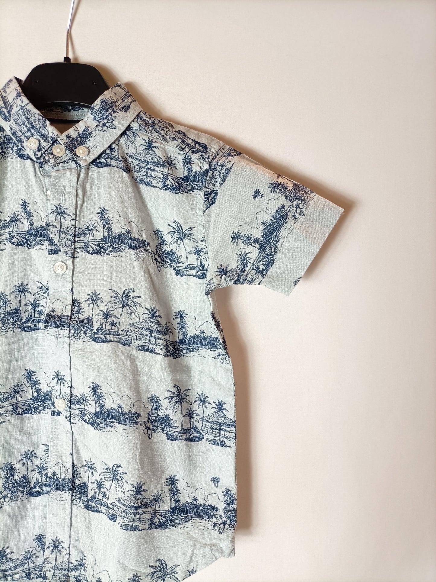 PRIMARK. Palm tree short-sleeved shirt. Size 3-4 years.