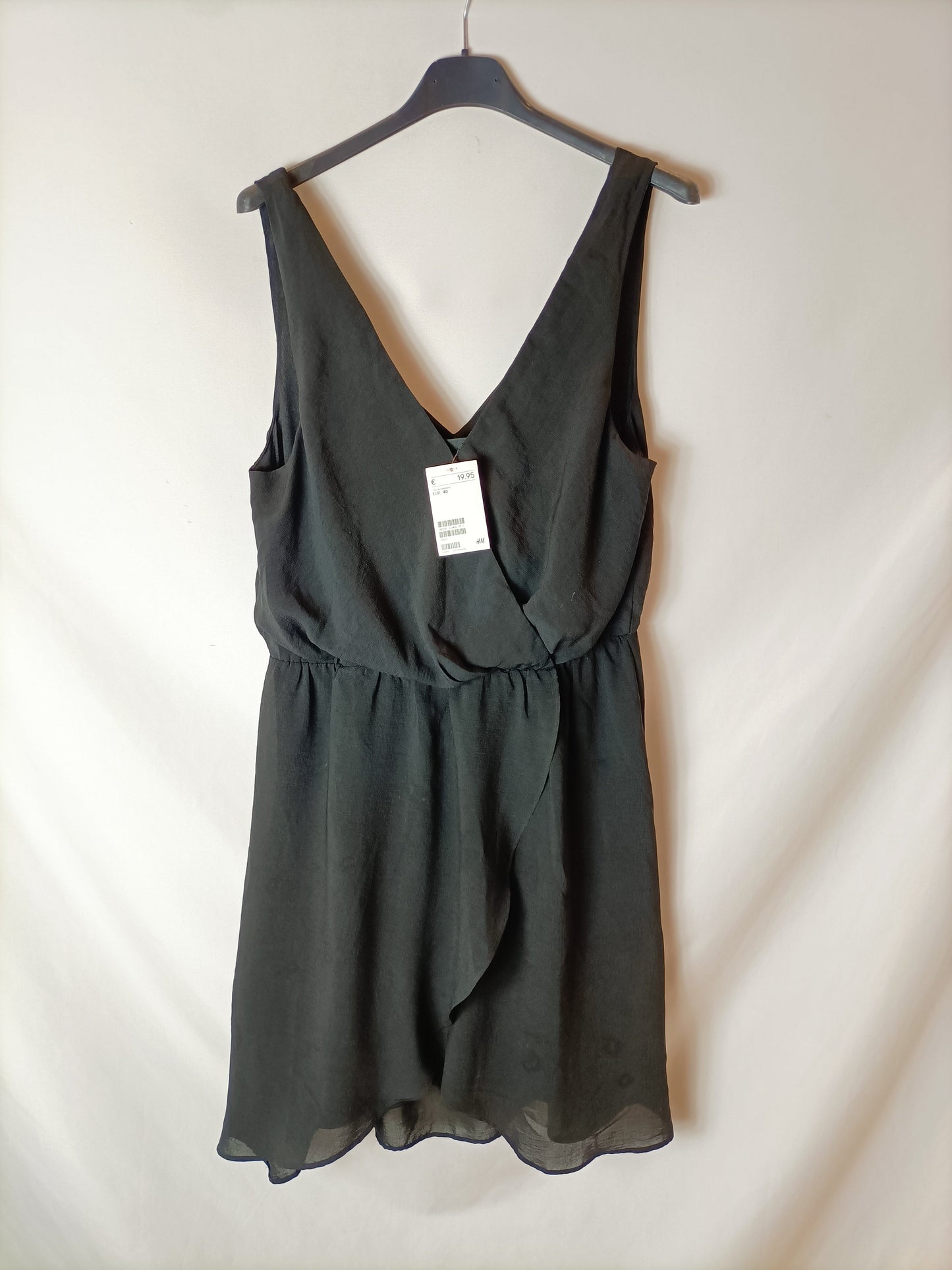 H&amp;M. Flowing black dress S.40
