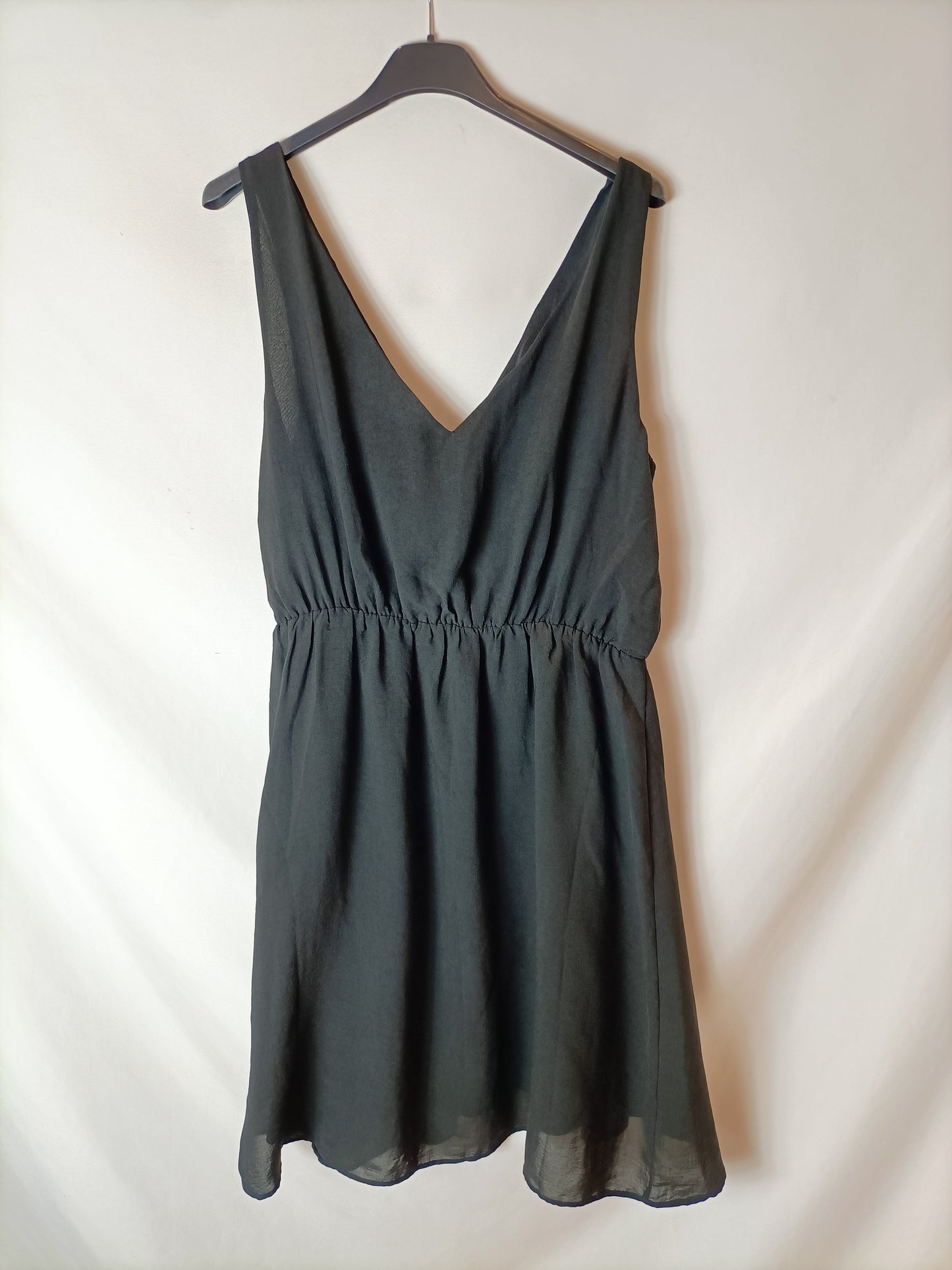 H&amp;M. Flowing black dress S.40
