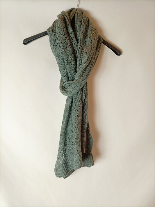 PEPE JEANS. Bufanda gris troquelada