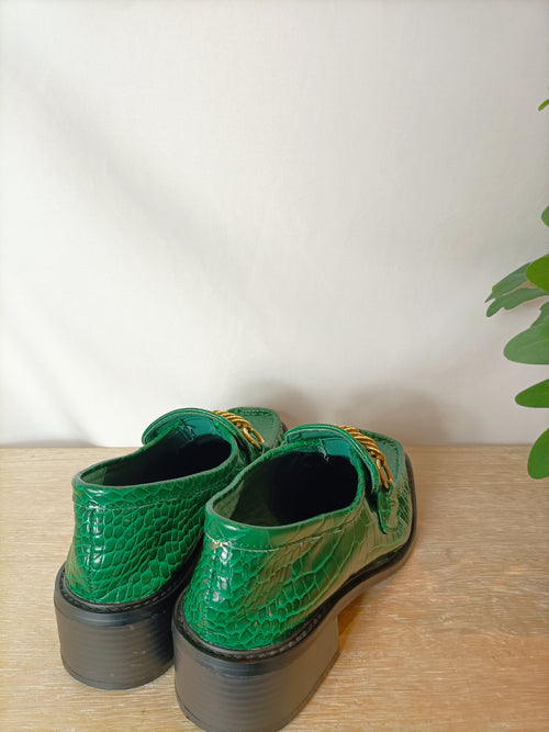 ASOS. Zapatos estilo mocasín verdes. T 4 ( 37.5)